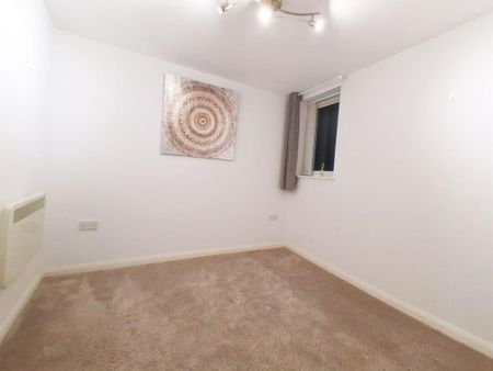 3 bedroom apartment to rent - Photo 2
