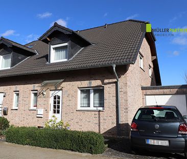 Schöne Doppelhaushälfte mit Garten und Garage in begehrter und ruhiger Lage von Dürwiß - Foto 3