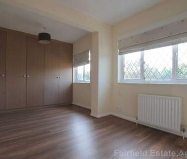 2 bedroom property to rent in Watford - Photo 4