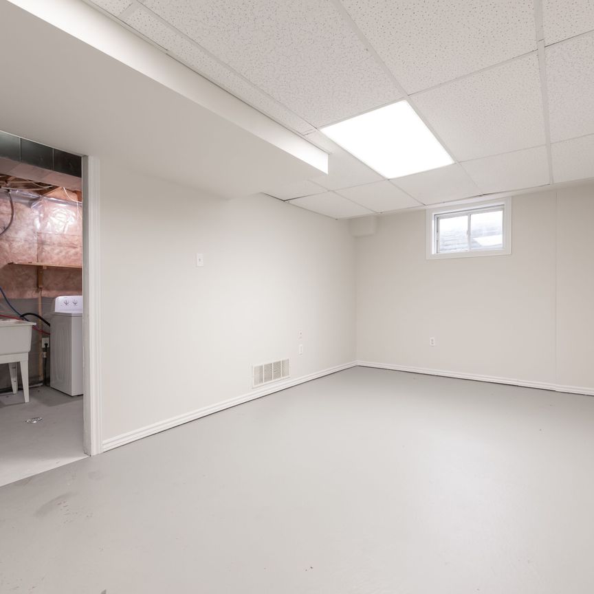 For Lease - 57 Lee Crescent, Barrie, Ontario - Photo 1