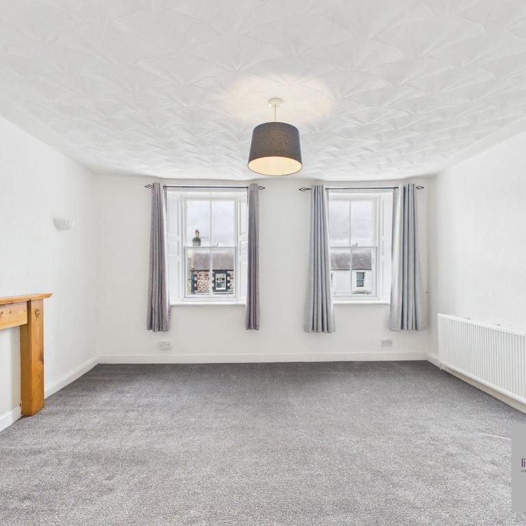 4 bedroom apartment to rent - Photo 1