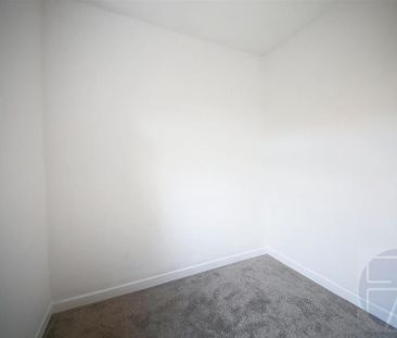 2 bedroom semi-detached bungalow to rent - Photo 5