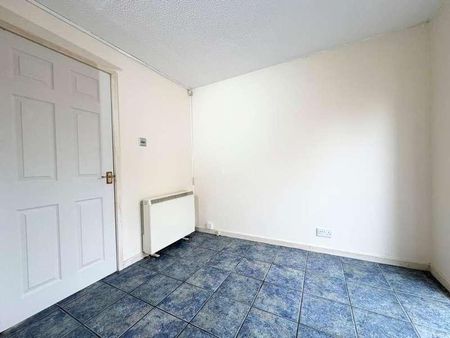 Camborne Court, Blackpool, FY3 - Photo 3