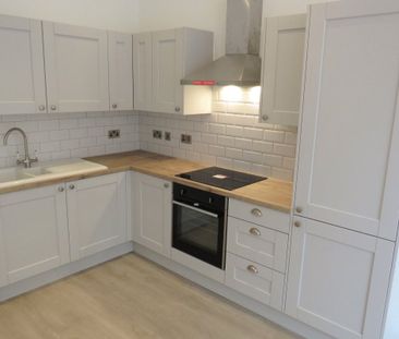 High Street - Photo 1