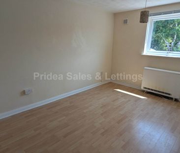 Malvern Close, North Hykeham. Lincoln - Photo 3