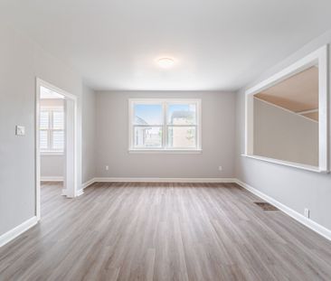 For Lease - 128 Cross Avenue, Oakville, Ontario - Photo 1