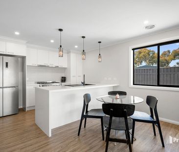 Modern 3 Bedroom Home with Plunge Pool & Alfresco - Photo 6