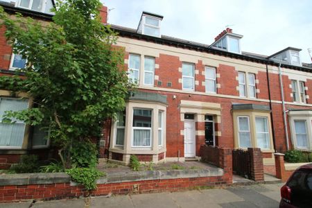 4 bedroom maisonette to rent - Photo 2