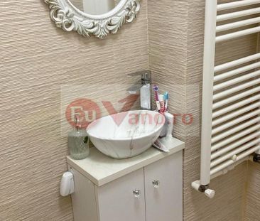 Închiriază Apartament 4 camere Micro 14 - Fotografie 3