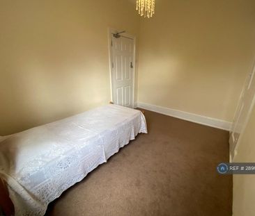 1 bedroom in a house share to rent - Photo 5
