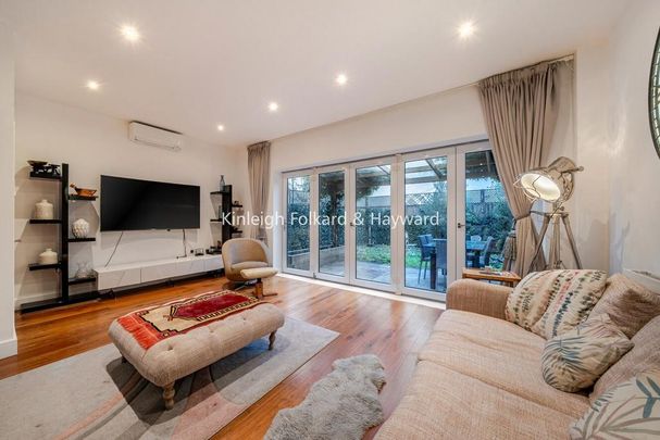 3 bedroom end of terrace house to rent - Photo 1