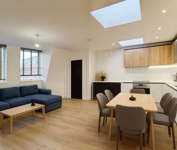 1 bedroom in a flat share to rent - Photo 1