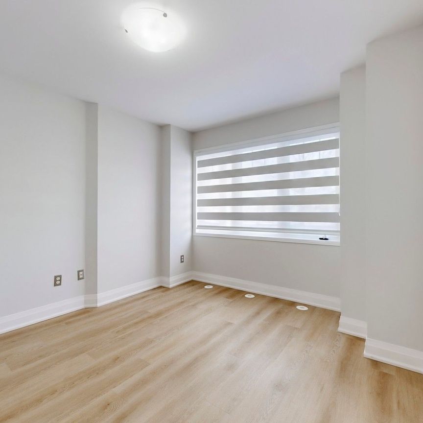For Lease - 3985 Eglinton Avenue Unit# 22, Mississauga, Ontario - Photo 1