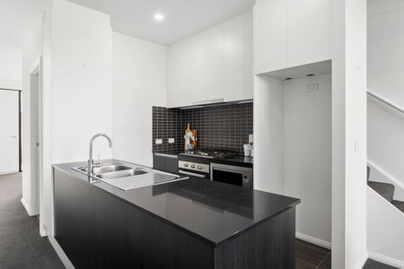 35/68 Dalkin Crescent, Casey ACT 2913 - Townhouse For Rent | Domain - Photo 2