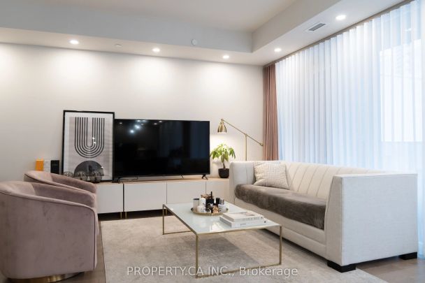 330 Richmond Street W #618 - Photo 1