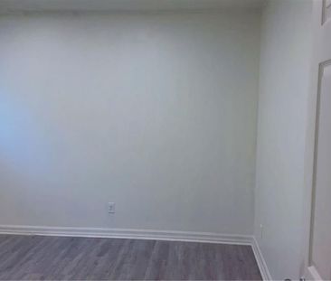 For Lease - 23 Westchester Drive, Kitchener, Ontario - Photo 4