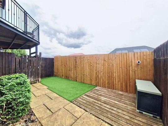 Parsons Close, Fernwood, NG24 - Photo 1