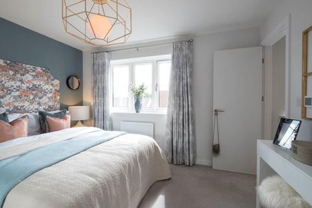 3 bedroom semi-detached house to rent - Photo 4