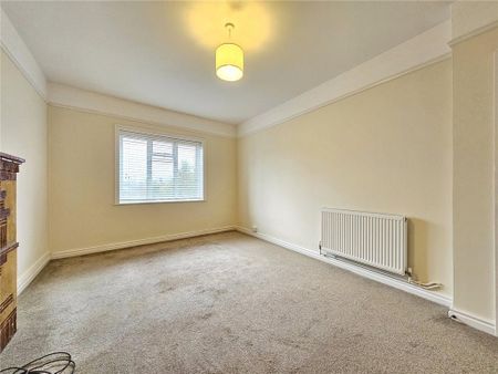 3 bedroom apartment to rent - Photo 2