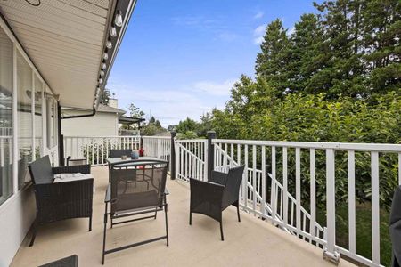 300 10th Avenue apartment — New Westminster, BC (5-Bedroom) - 5 Bedroom - Photo 5
