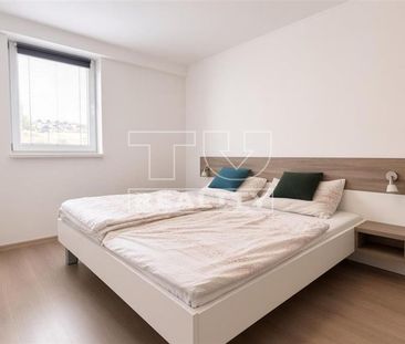 Na prenájom zariadený 3 izbový byt s parkovacím miestom a záhradou ... - Fotografia 2