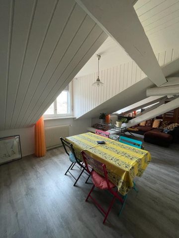 Charmant appartement sous les combles de 3 pièces au 4ème étage - Photo 2