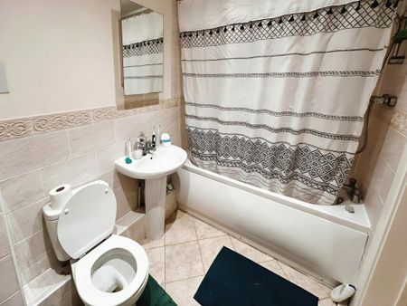 1 bedroom flat to rent - Photo 3