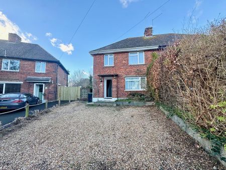 3 bedroom semi-detached house to rent - Photo 5