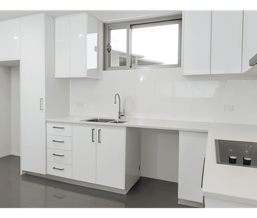 One Bedroom One Bathroom Apartment Only Minutes from CBD! HOME OPEN... - Photo 3