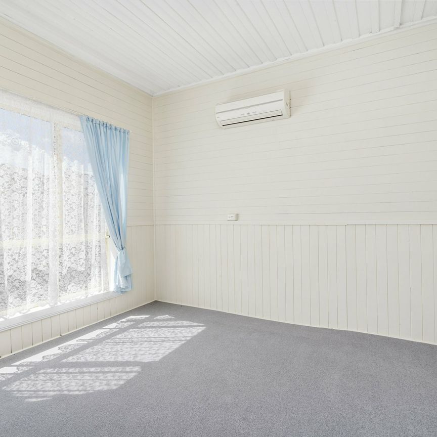 26 Main Street, Sheffield - Photo 1