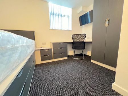 5 bedroom terraced house to rent - Photo 5