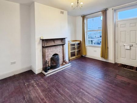 2 bedroom terraced house to rent - Photo 2