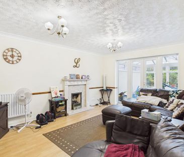 5 bedroom detached house to rent - Photo 4