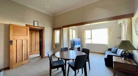 Central - Furnished - 3 Bedroom - Photo 2