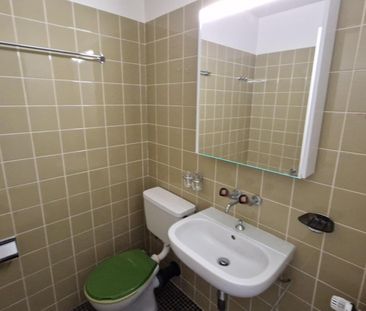 Appartement de 2 pièces au 5ème étage - environ 42m2 - Photo 3