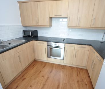 1 Bed Flat, City House, CR0 - Photo 4