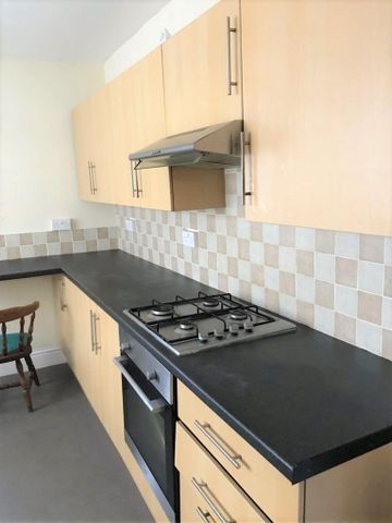 4 bedroom house to rent - Photo 3