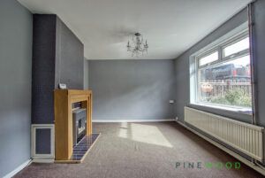 3 BEDROOM House - Semi-Detached - Photo 4