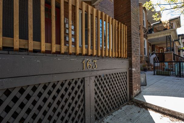 For Lease - 163 Parkside Drive Unit# A, Toronto, Ontario - Photo 1