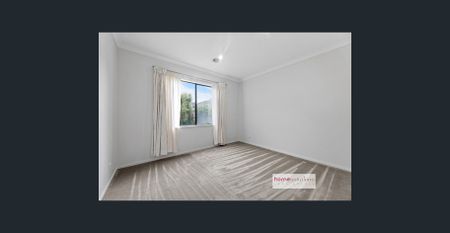 4 bedrooms + study family home in Alamandra estate - Photo 5