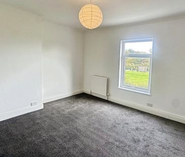 2 bedroom end of terrace house to rent - Photo 3