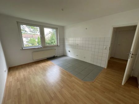 SCHADE HAUSVERWALTUNG - Gepflegte 2-Zimmerwohung im Erdgeschoss in Lüdenscheid! - Photo 4