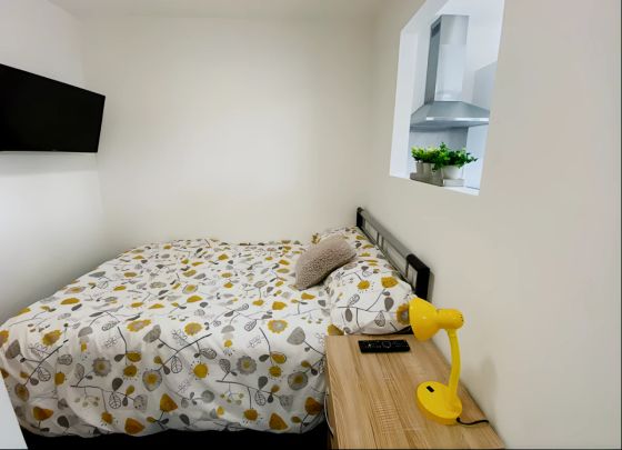 One Bed Flat - Photo 1