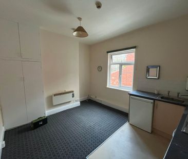 Somerset Road, Bolton - Photo 2