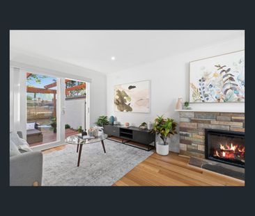 Beautifully Renovated Family Home with Alfresco Entertaining in Pri... - Photo 1