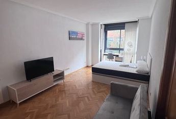 Calle Ladera de los Almendros, Madrid, Community of Madrid 28032