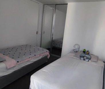 North Melbourne - Photo 3