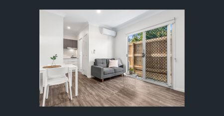 NEAR NEW STUDIO UNIT IN SUNNYBANK - Photo 2