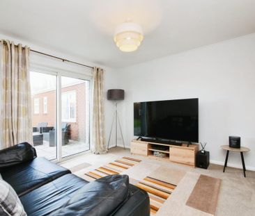 3 bedroom apartment to rent - Photo 1