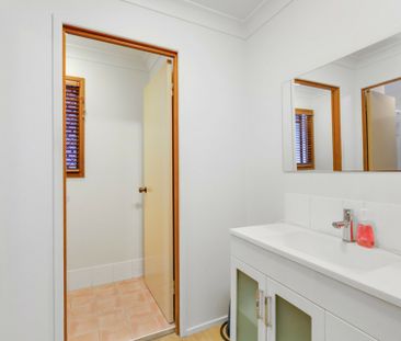 2 BED WITH DOUBLE GARAGE!! - Photo 6